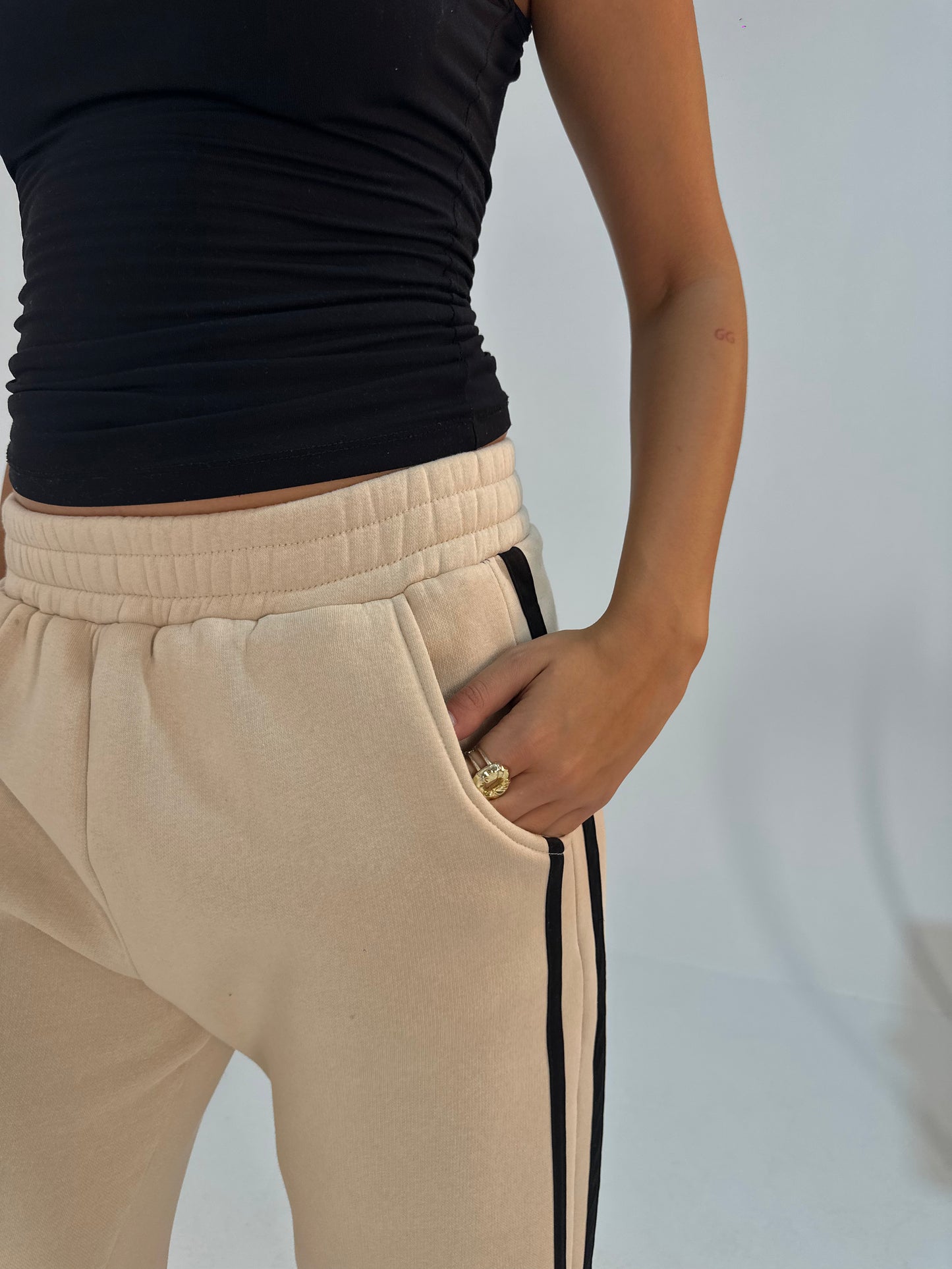 Contrast Side-Stripe Pants