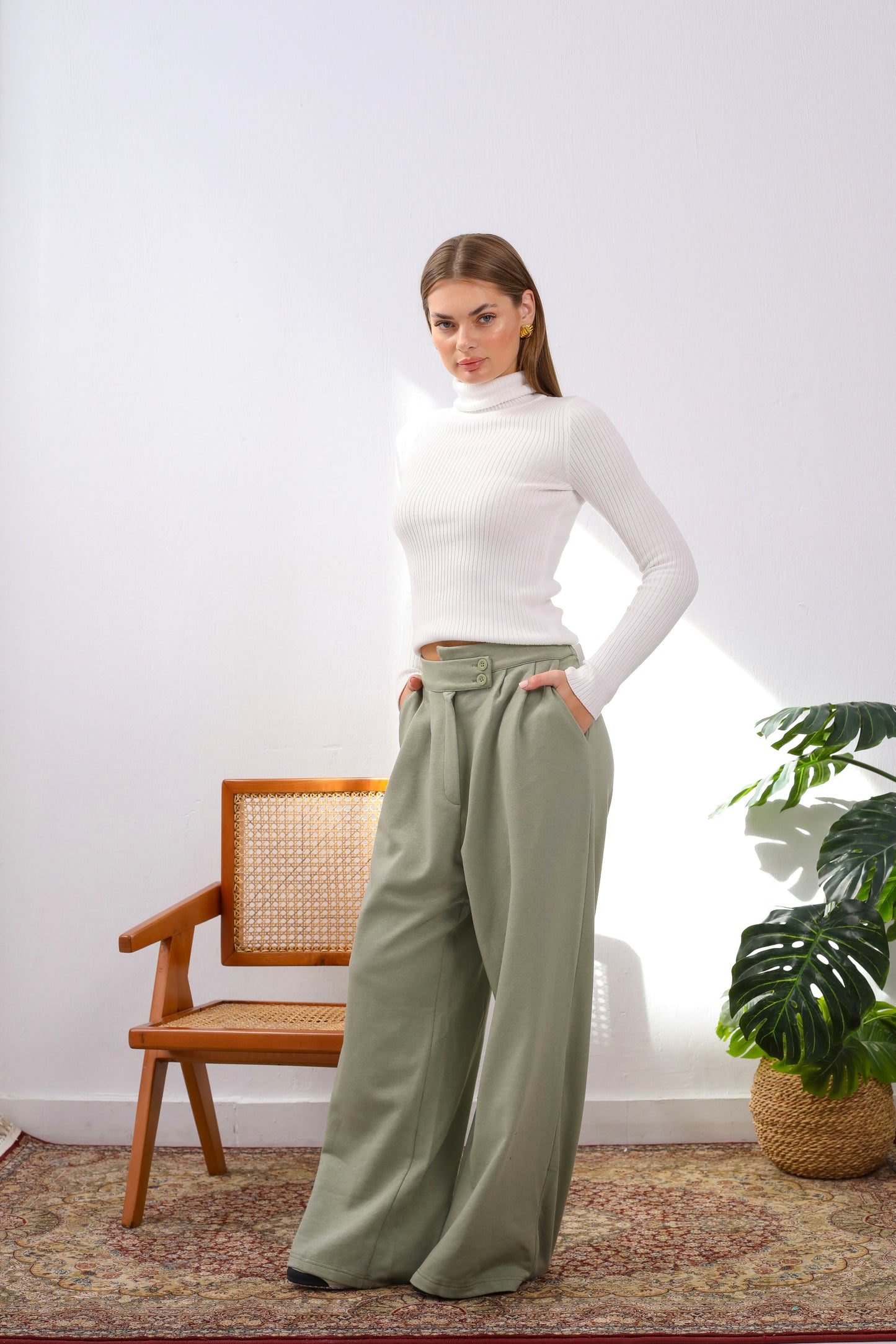 Effortless Elegance Wide-Leg Pants