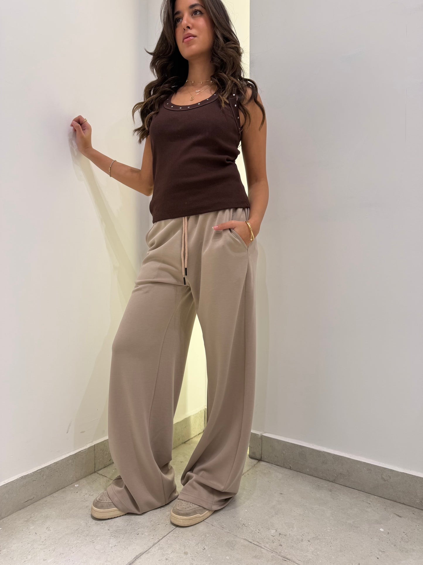 Lightweight Wide-Leg Pants