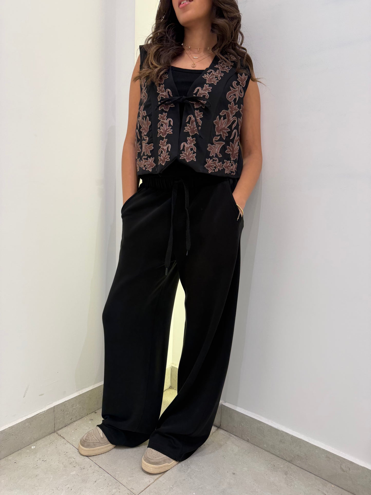 Lightweight Wide-Leg Pants