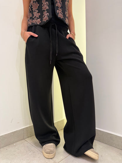 Lightweight Wide-Leg Pants