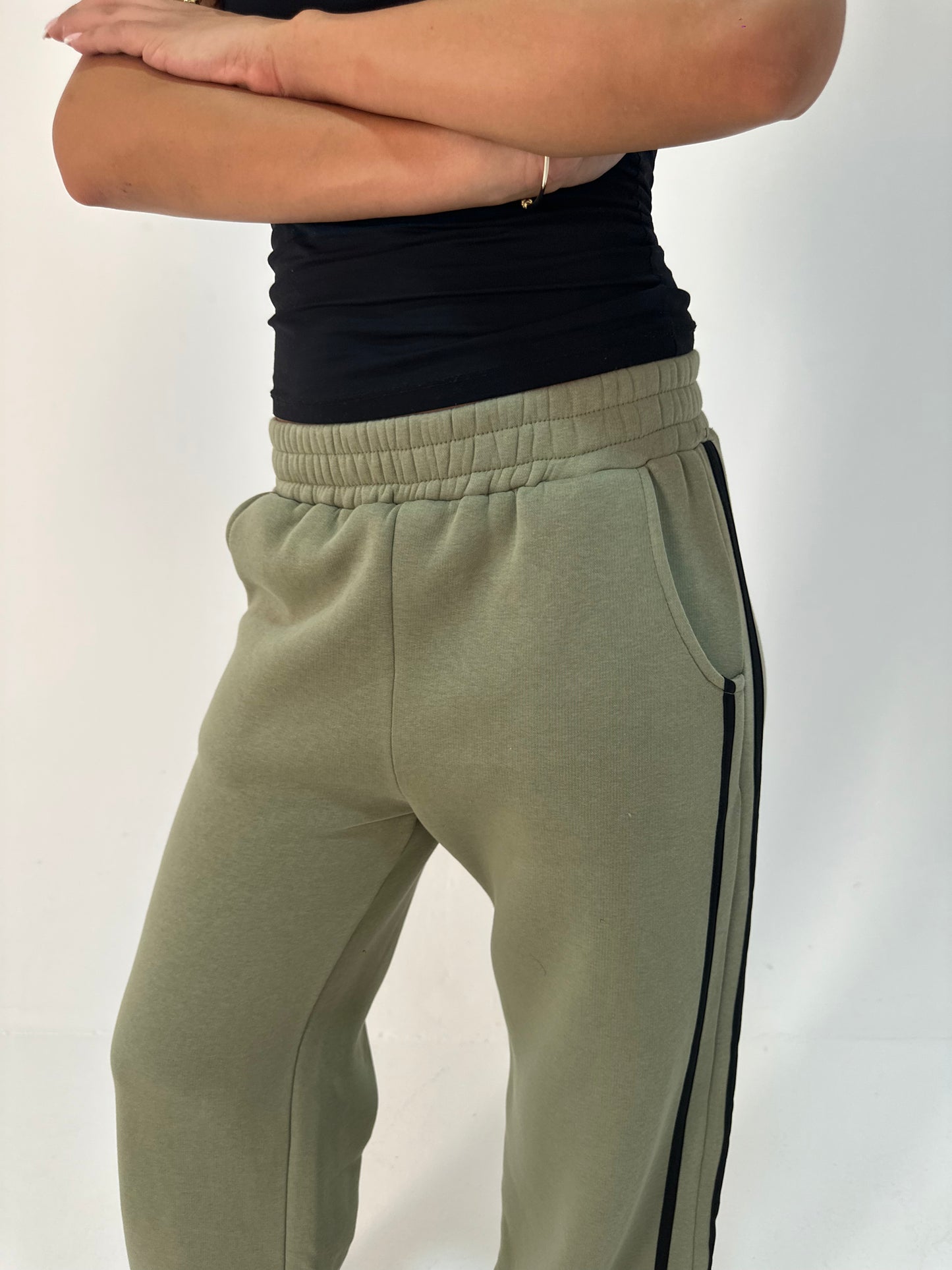 Contrast Side-Stripe Pants
