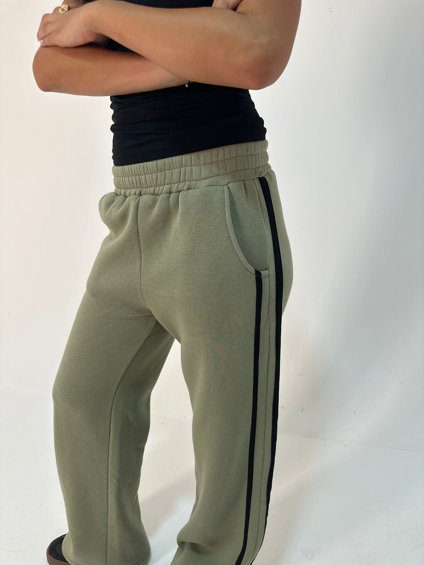 Contrast Side-Stripe Pants