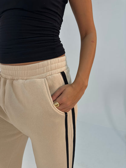 Contrast Side-Stripe Pants
