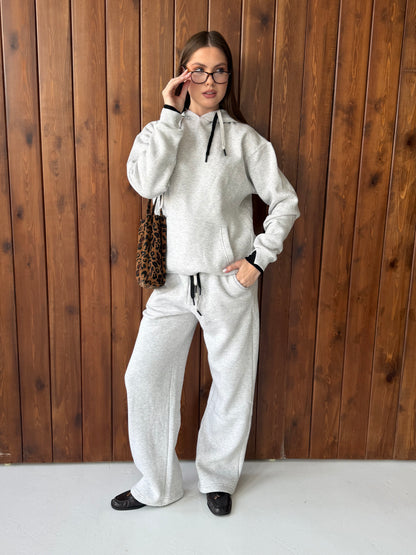 Two-Tone Comfort Set