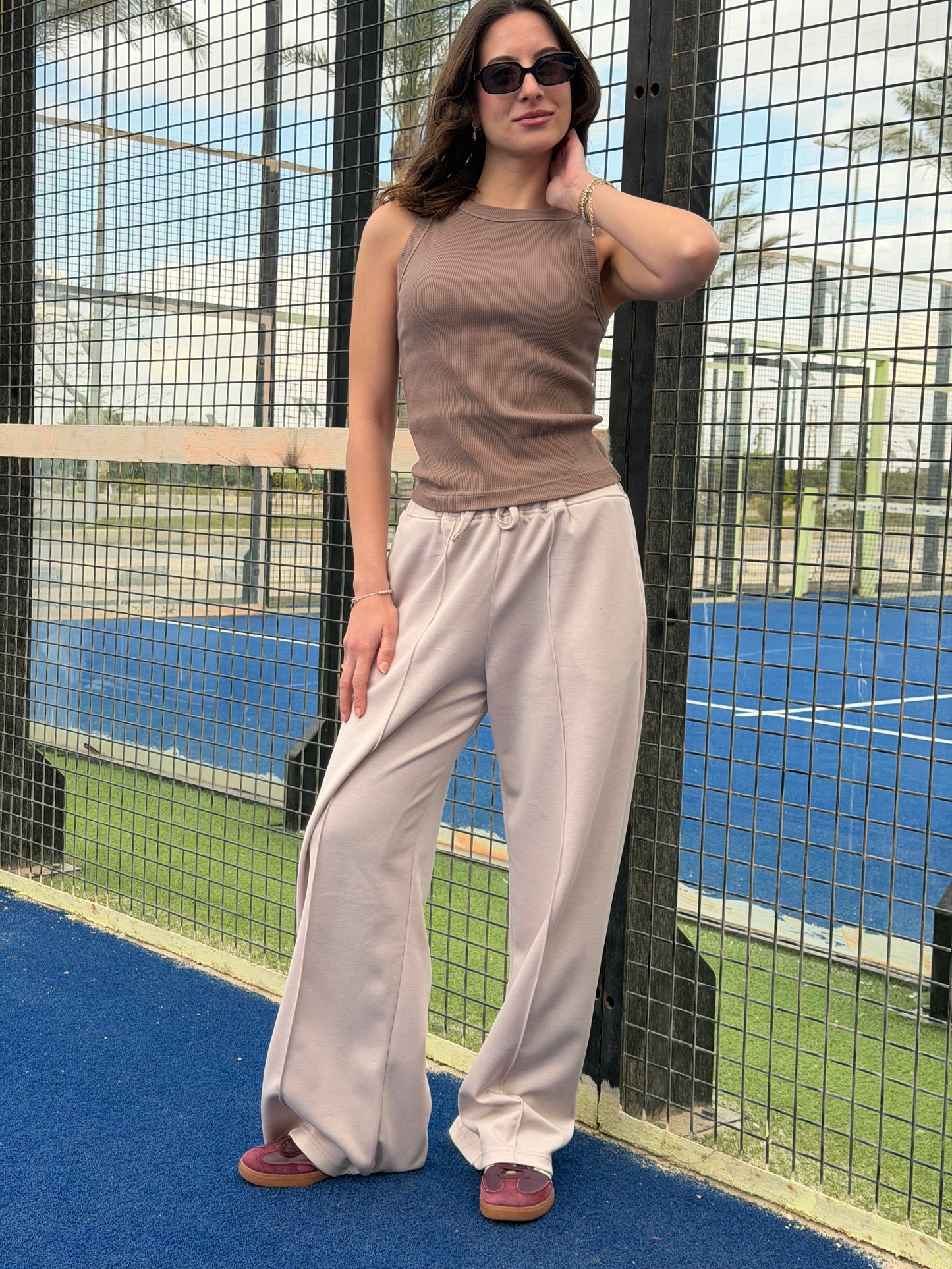 Oshi Wide-Leg Pants