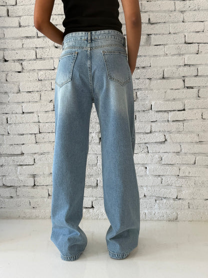 Essential Wide-Leg Jeans