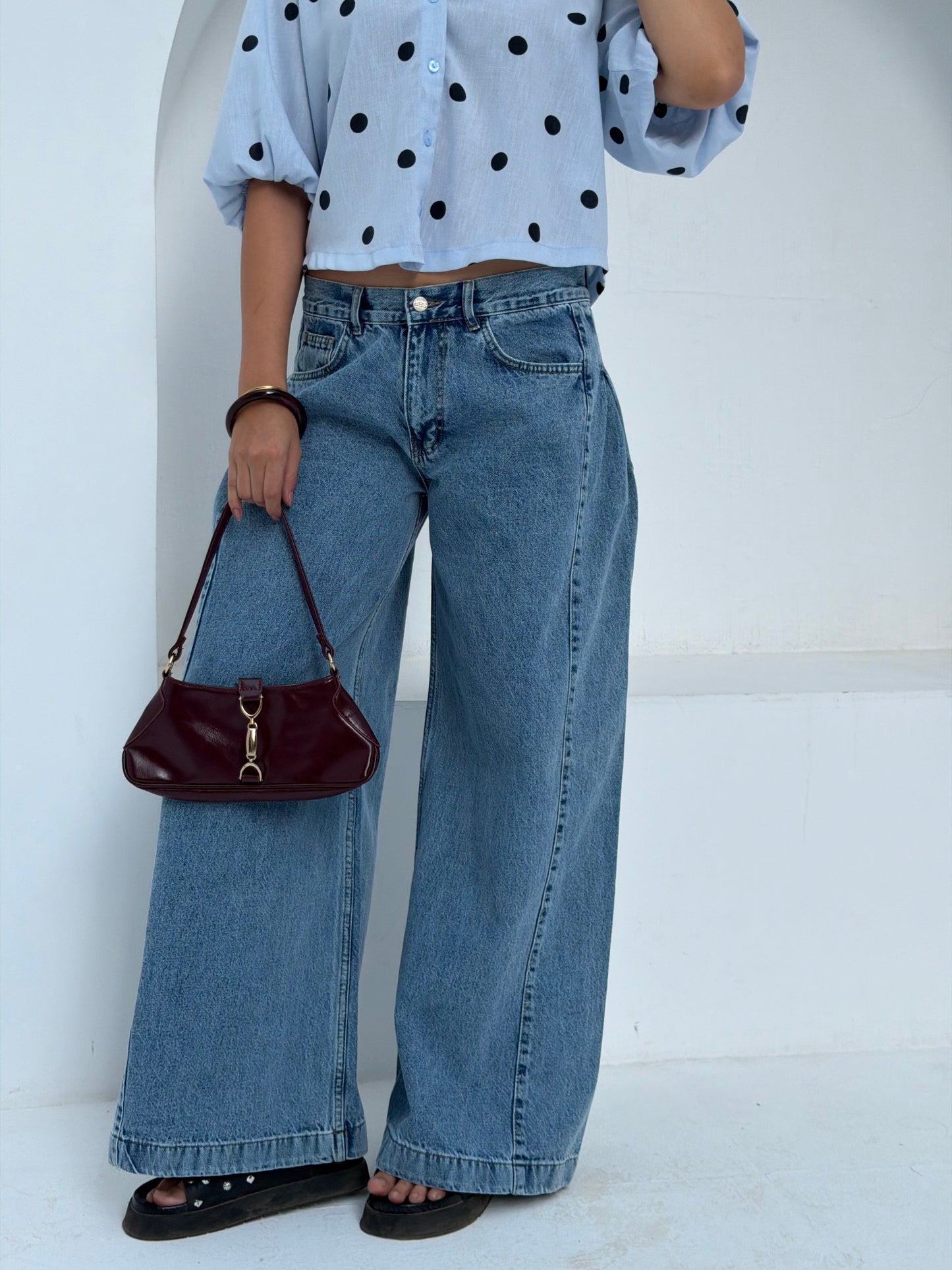 Essential Wide-Leg Jeans