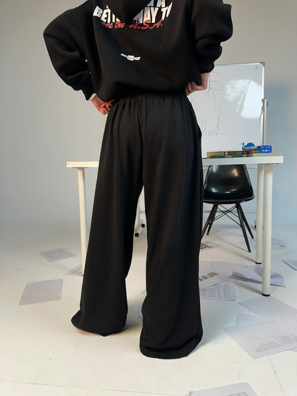 Relaxed Wide-Leg Pants
